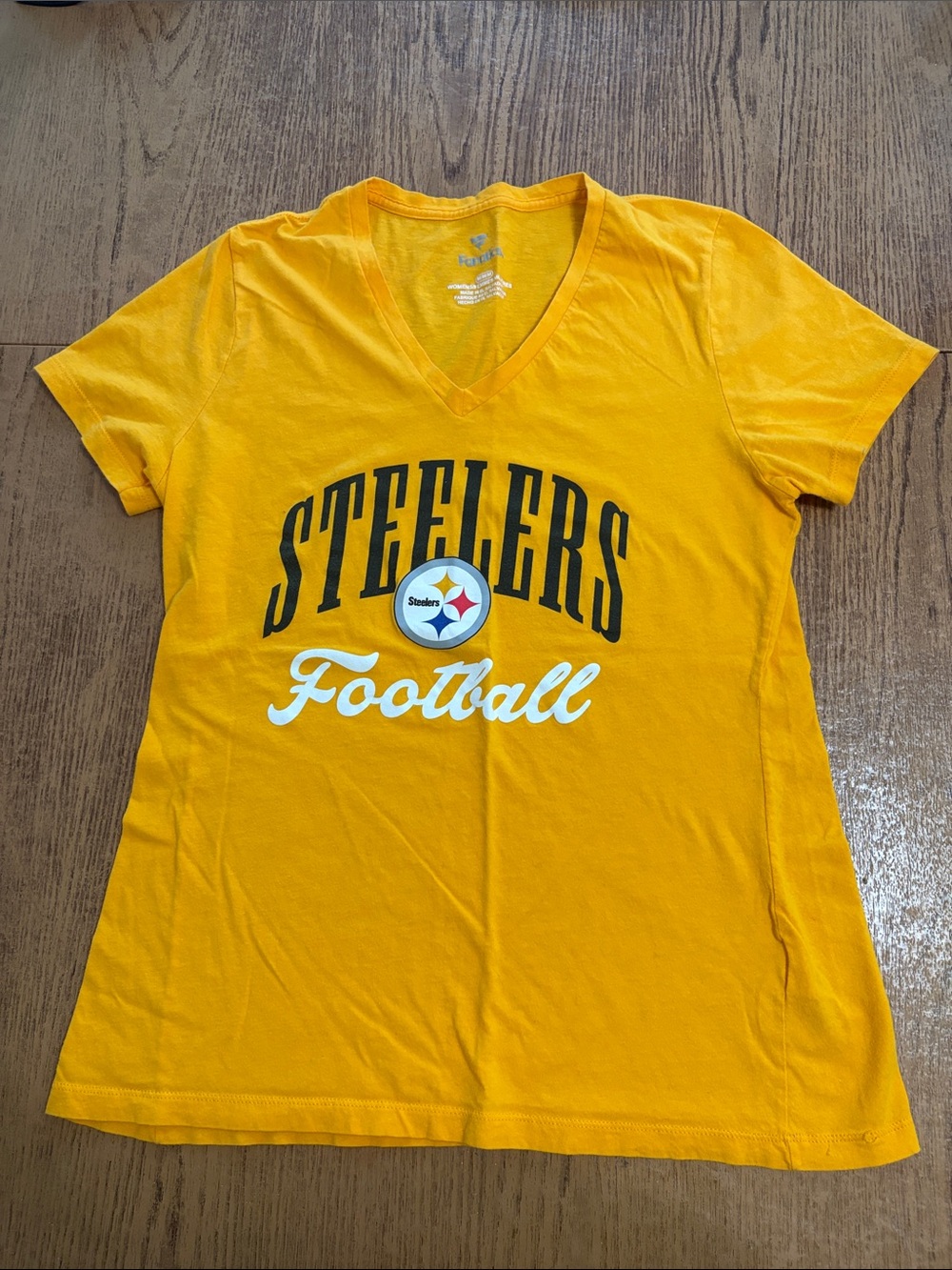 Fanatics Women's Gold Steelers Logo Tee